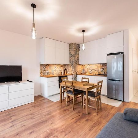 ורשה Saska Kepa Bright Apartament מראה חיצוני תמונה