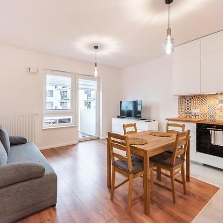 ורשה Saska Kepa Bright Apartament מראה חיצוני תמונה