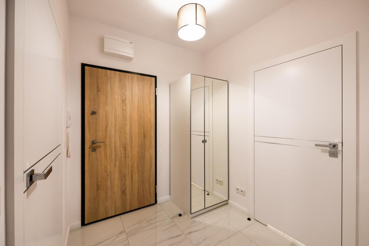 ורשה Saska Kepa Bright Apartament מראה חיצוני תמונה