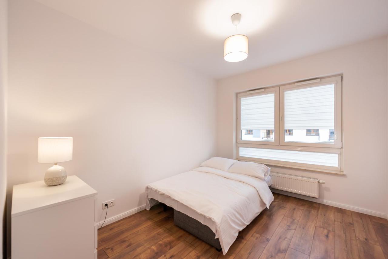 ורשה Saska Kepa Bright Apartament מראה חיצוני תמונה
